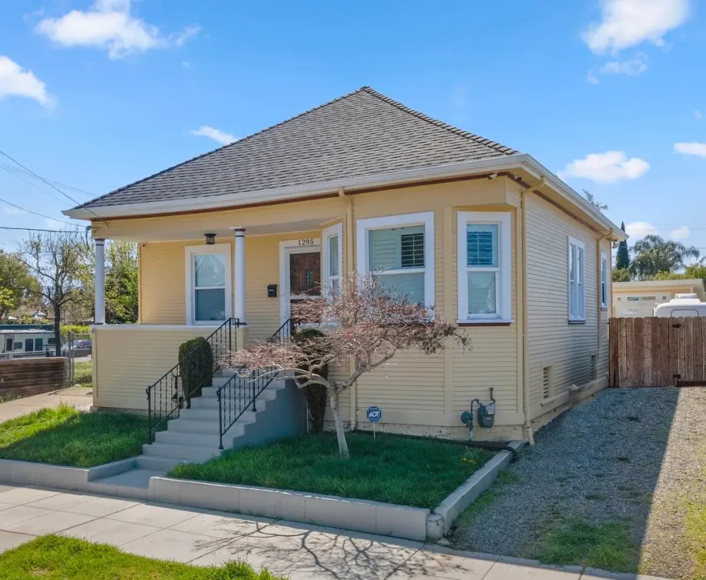 Full-Exterior-Painting-8-1-1